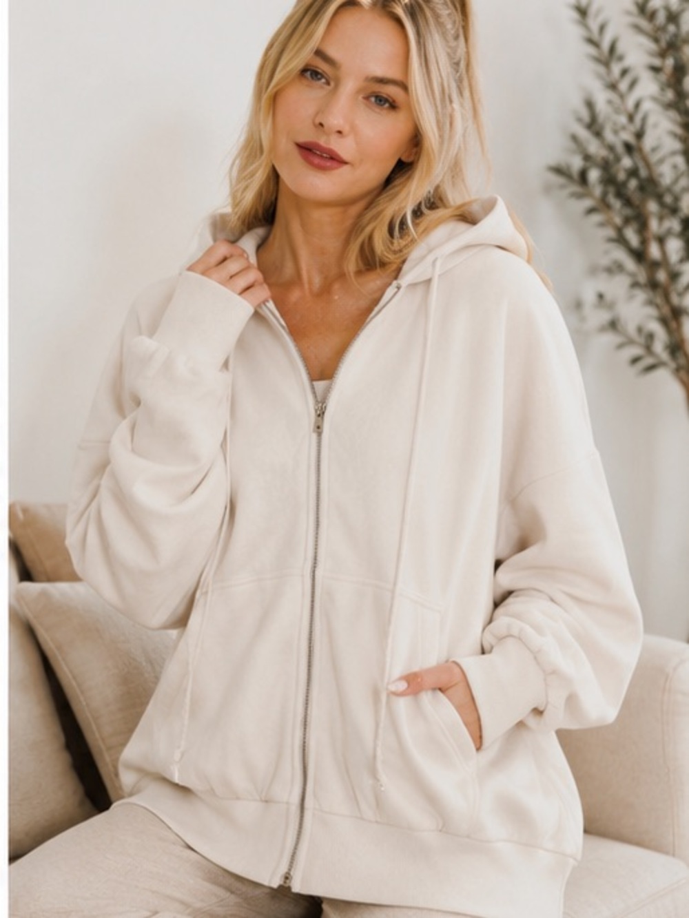 112. Women’s Off-White Fleece 2-Way Zip-Up Hooded Sweatshirt Jacket NEW